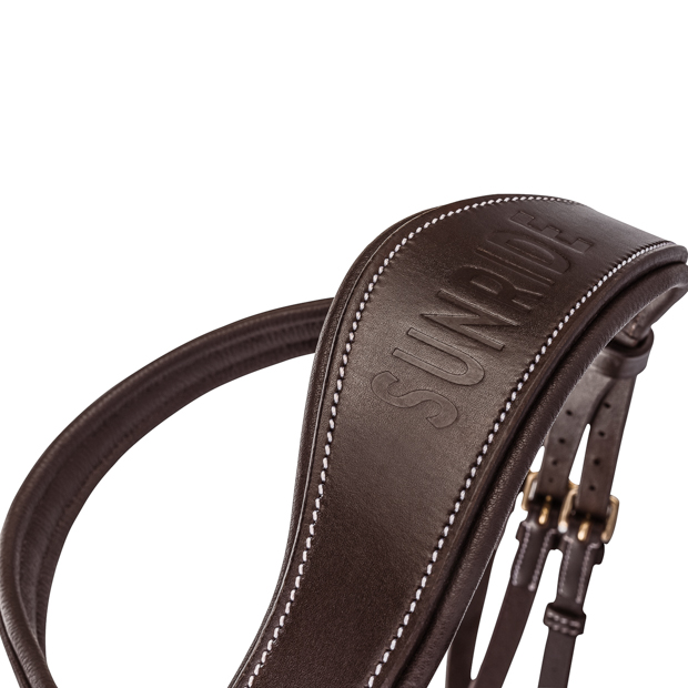 detailed view on neck piece of brown mexican bridle acapulco with golden mounting including matching reins by sunride