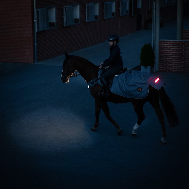 Wasserdichte LED-Ausreitdecke 0g "New York" (1200D) Wasserdichte LED-Ausreitdecke 0g "New York" (1200D)