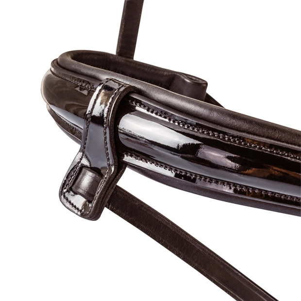 variabler nasenriemen und kinnriemen der schwedische ledertrense aspen in braun mit braunen und beigen steinen im stirnband sowie hochglanzelementen