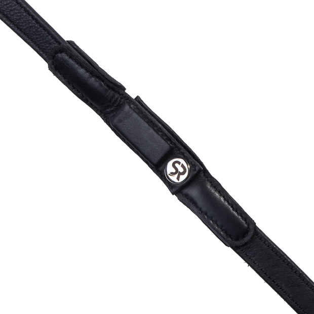 safety leather and rubber reins no panic in black with detailed view on closed safety push button