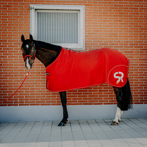 abschwitzdecke softshell mit reflektierendem logo rot von sunride