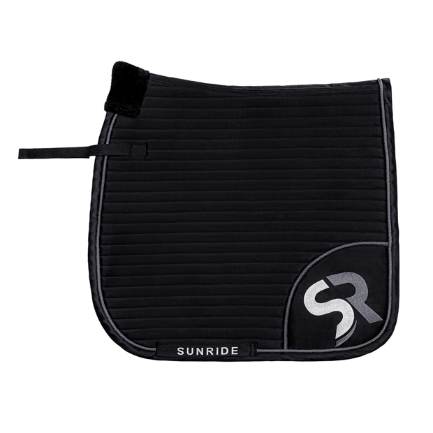 breathable dressage saddle pad silver and black exclusive line with fur on withers