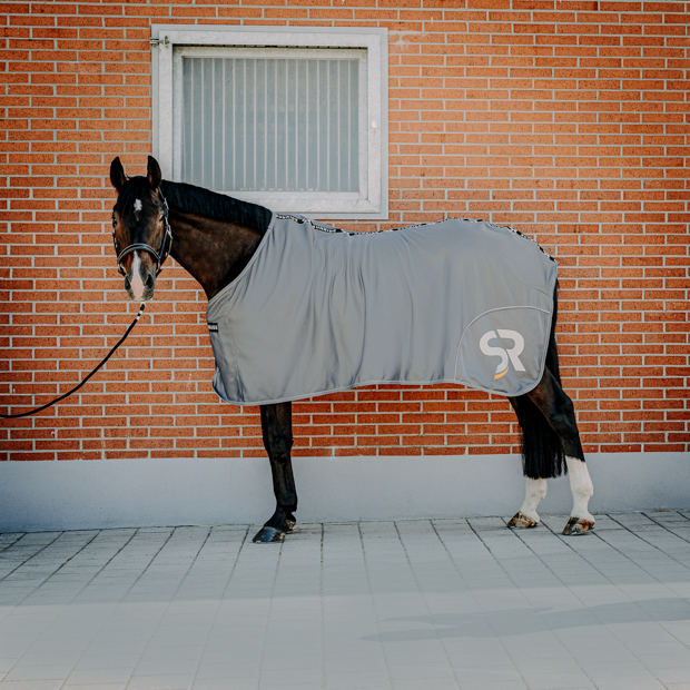 grey boston cooler rug with reflecting sr logo by sunride on the horse