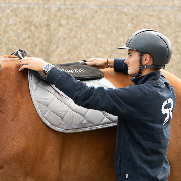 breathable air mesh spine five layer saddle half pad cloud one black by sunride put on a horse