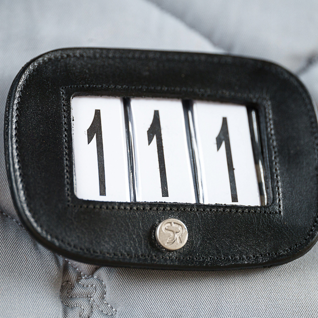 Number holder with start numbers 3-digit